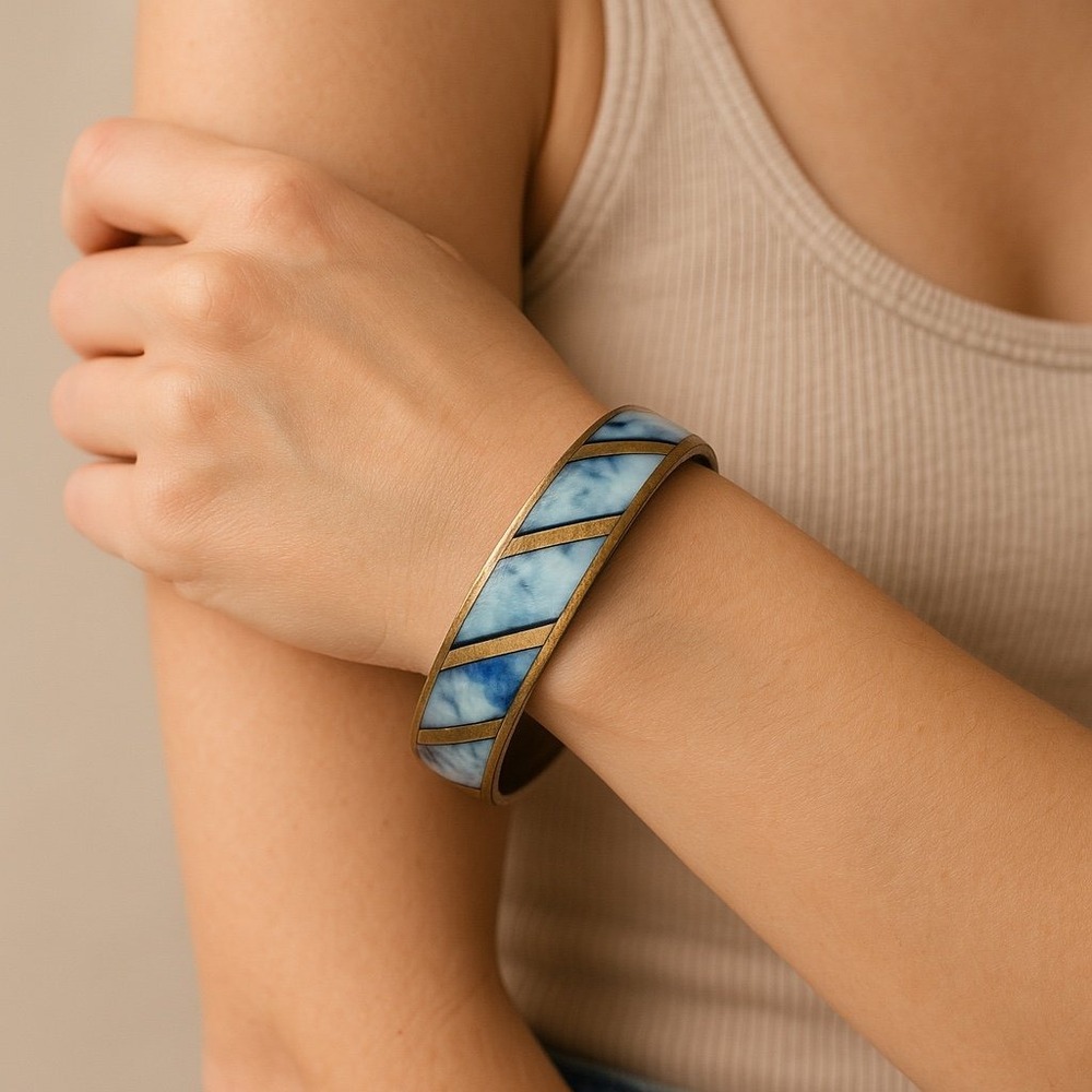 Vintage Brass & Mother of Pearl Inlay Bangle Bracelet – Boho Shell Diagonal Stri